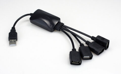 Hub Usb 4 puertos Xtech Xtc354 ✅ para pc computadoras laptop compra venta quito ecuador teclados parlantes mouse audífonos , auriculares entrega a domicilio